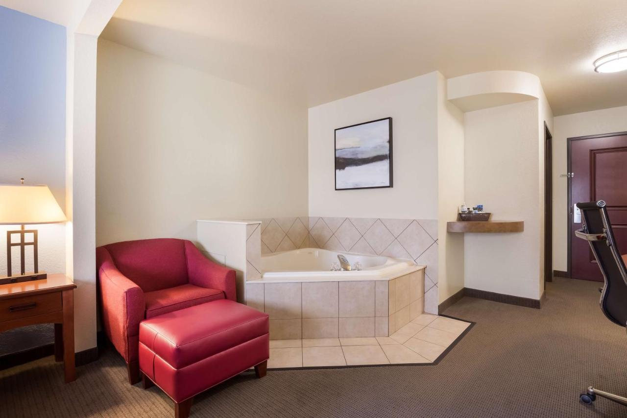 Best Western Coffeyville Central Business District Inn And Suites 외부 사진