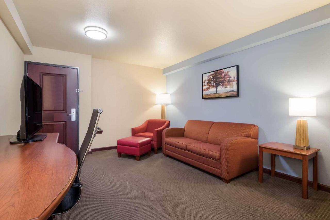 Best Western Coffeyville Central Business District Inn And Suites 외부 사진